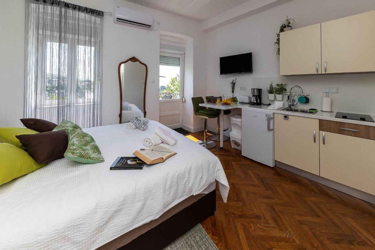 Apartmani Kaiserin ツリクヴェニツァ エクステリア 写真